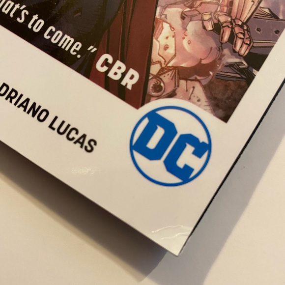 DC Universe Rebirth Justice League Vol. 2 Outbreak - Picture 4 of 4
